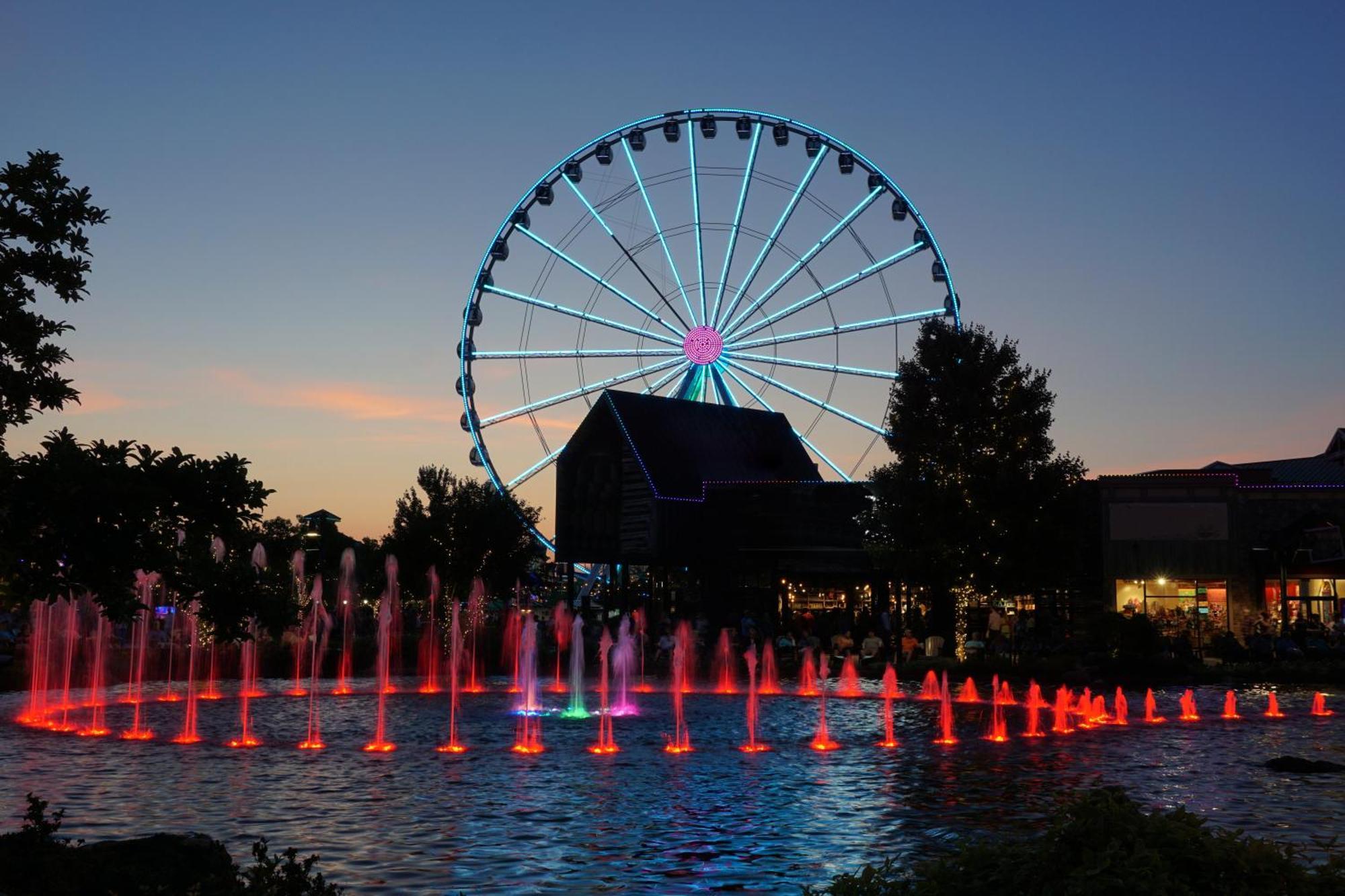 A Stones Throw, You Get 1089 Free Attraction Tickets Per Paid Day, Dollywood And Much More! Pigeon Forge Dış mekan fotoğraf